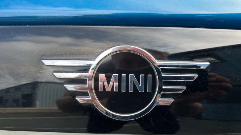 MINI Hatchback 1.5 Cooper Exclusive Premium Plus 5dr Auto Petrol Hatchback